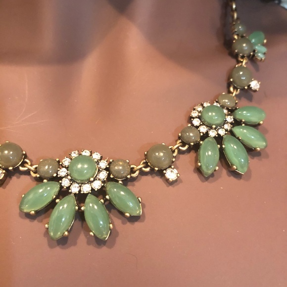 J CREW 💚 Green Cabochon Statement Necklace - Picture 5 of 6